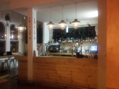 White Cloth Bar