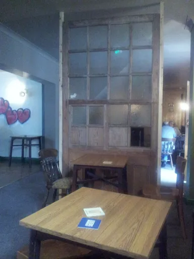 I loved this false wall separating two of the rooms.