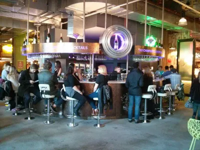 360 Champagne & Cocktails