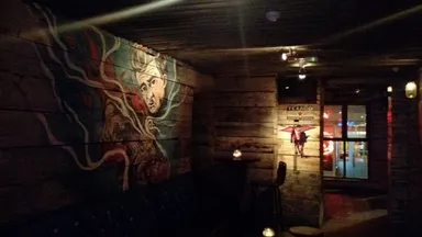 If you are scared of giant country singers, don't come in here.